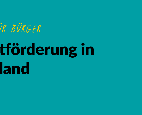 Grafik mit grünem Hintergrund und einer gezeichneten Glühbirne. Text: #EngageiertGeforscht Stiftung Bürger für Bürger. Engagementförderung in Ostdeutschland. Studienbericht