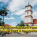 Ein Bild der Stadt Neustrelitz ist zu sehen. Text: "Bundesministerin Faeser besucht DSEE in Neustrelitzt"