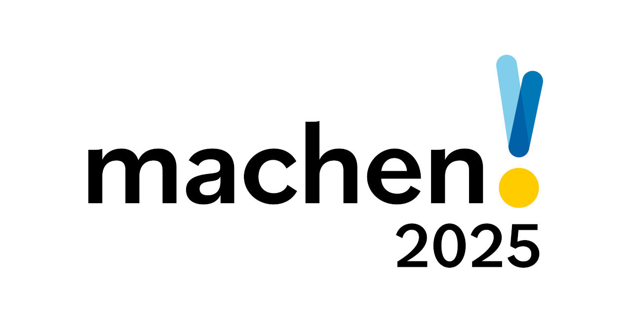 Logo Text und Grafik des Wettbewerbs: "machen!2025", grafisches Element ist das Ausrufezeichen, das aus einem Punkt und zwei sich leicht auffächernden Linien besteht
